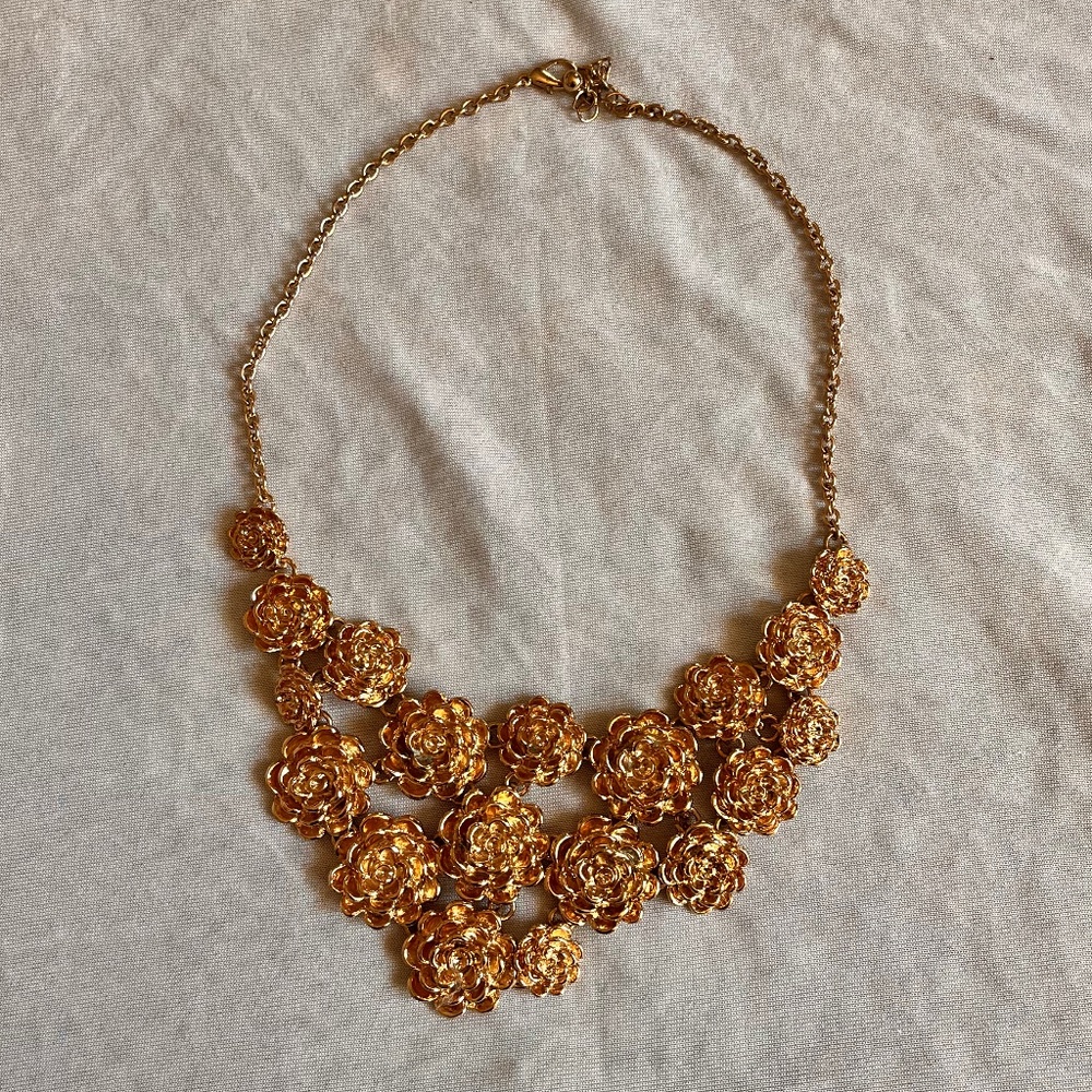 H&M gold floral necklace